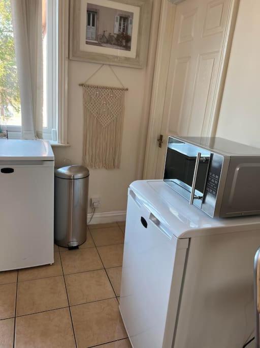 1 Bedroom Flat Sleeps 4 In Abingdon Oxfordshire Eksteriør billede