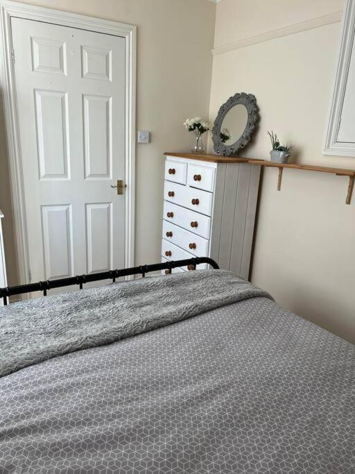 1 Bedroom Flat Sleeps 4 In Abingdon Oxfordshire Eksteriør billede